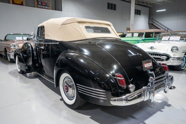 1942 Packard Eight Series 2021 Convertible Coupe