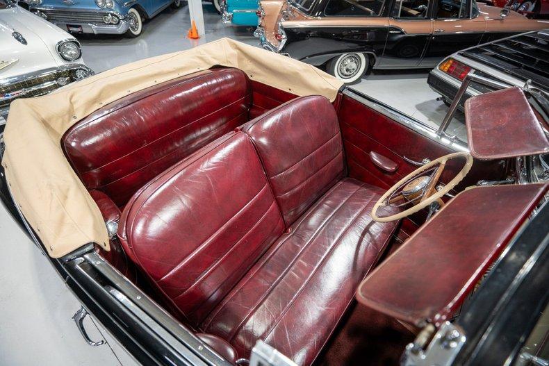 1942 Packard Eight Series 2021 Convertible Coupe