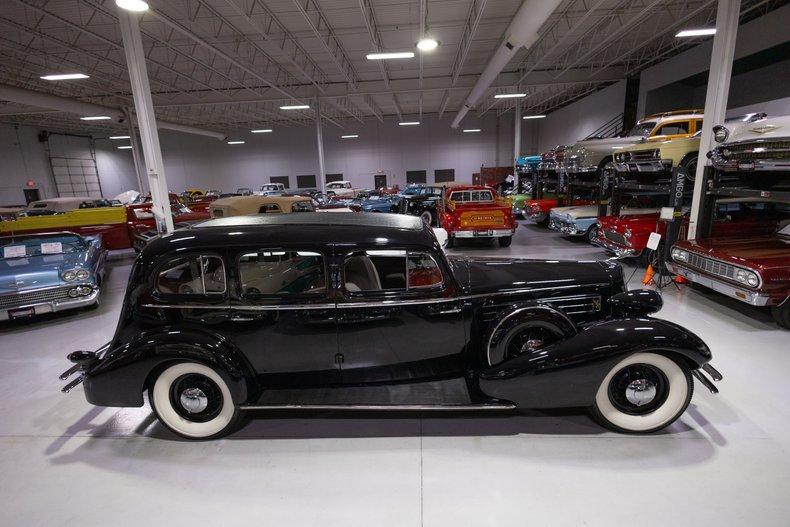 1934 Cadillac Model 370-D Fleetwood V-12 7-Passenger Sedan