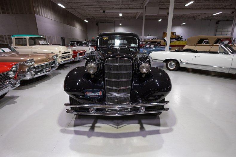 1934 Cadillac Model 370-D Fleetwood V-12 7-Passenger Sedan