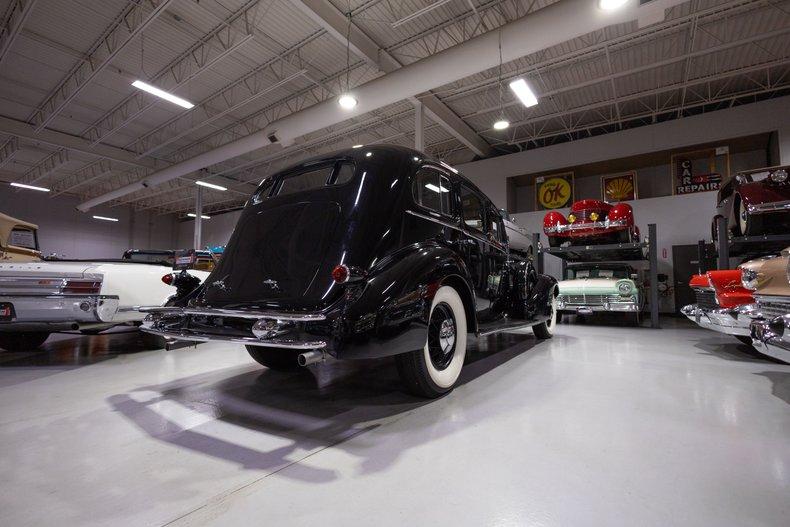 1934 Cadillac Model 370-D Fleetwood V-12 7-Passenger Sedan