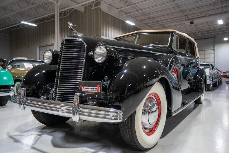 1936 Cadillac Series 85 V-12 Fleetwood Convertible Sedan