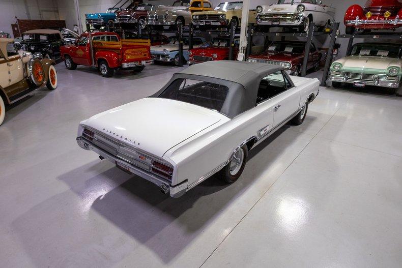 1965 Oldsmobile Cutlass 442 Convertible