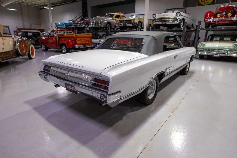 1965 Oldsmobile Cutlass 442 Convertible