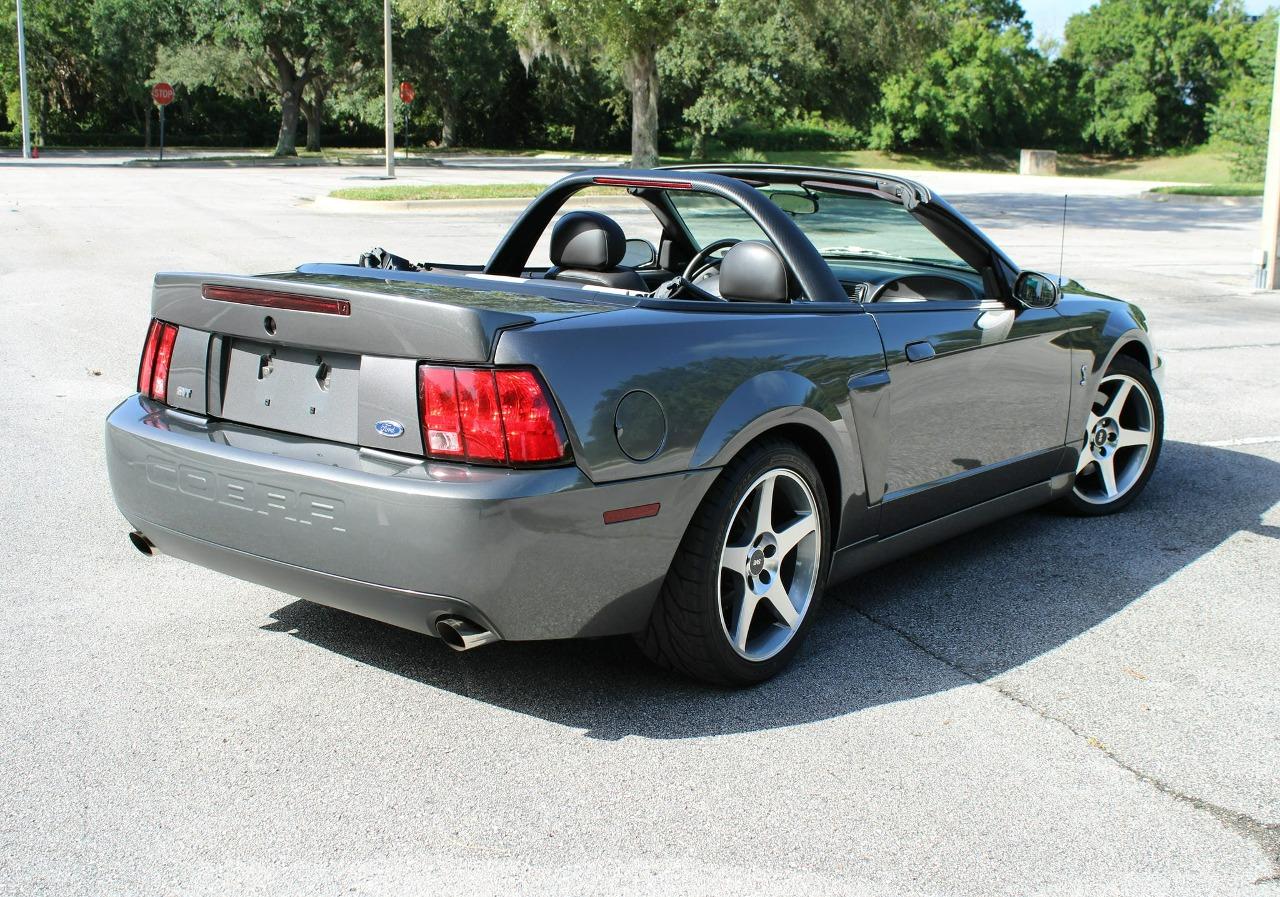 2003 Ford Mustang