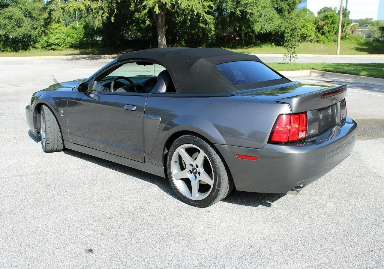 2003 Ford Mustang