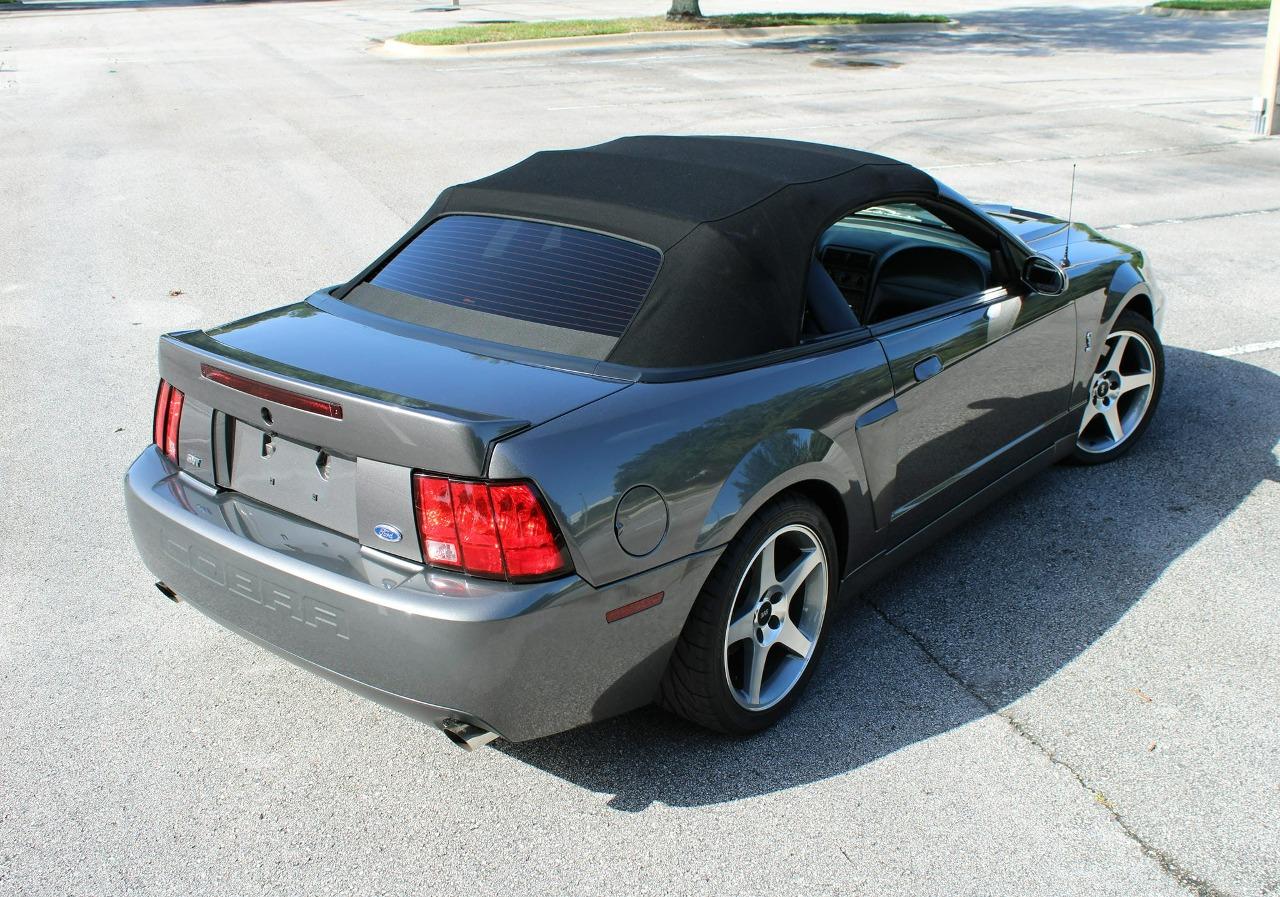 2003 Ford Mustang