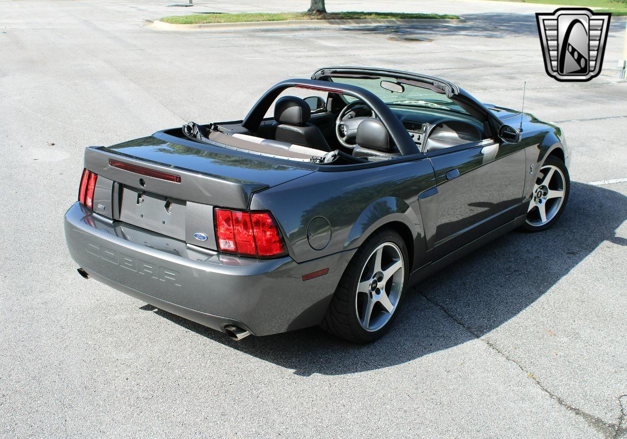 2003 Ford Mustang