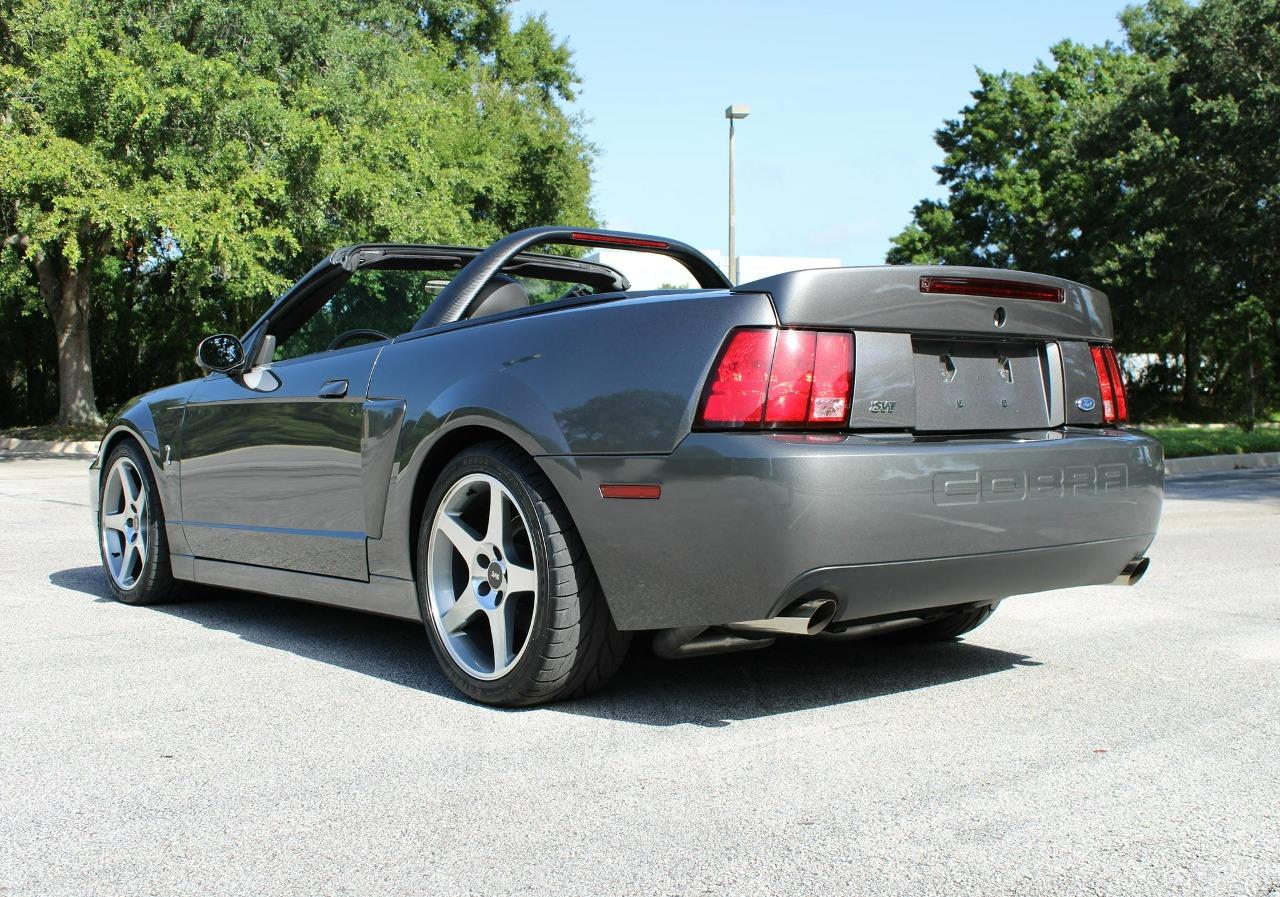 2003 Ford Mustang