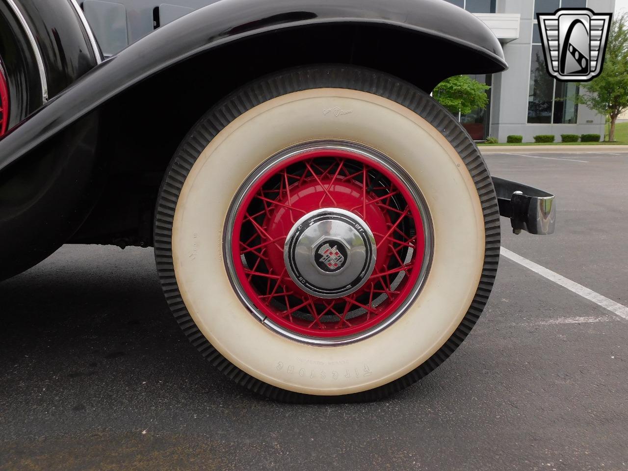 1931 Cadillac Series 355