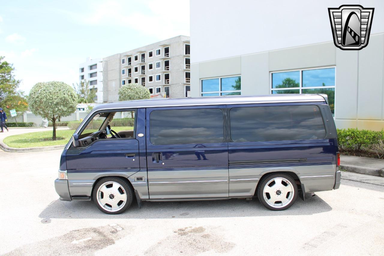 1995 Nissan Caravan