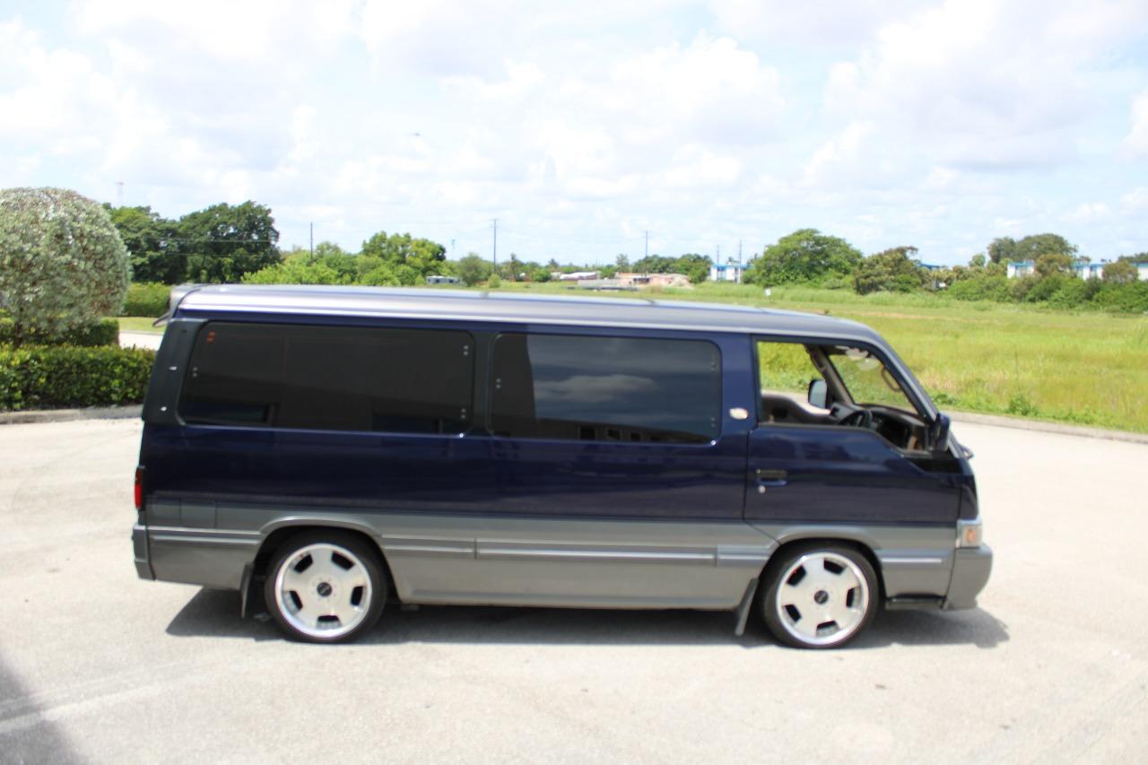 1995 Nissan Caravan