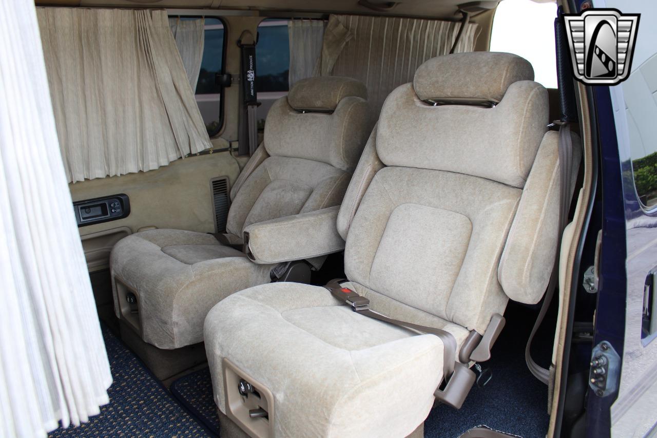 1995 Nissan Caravan