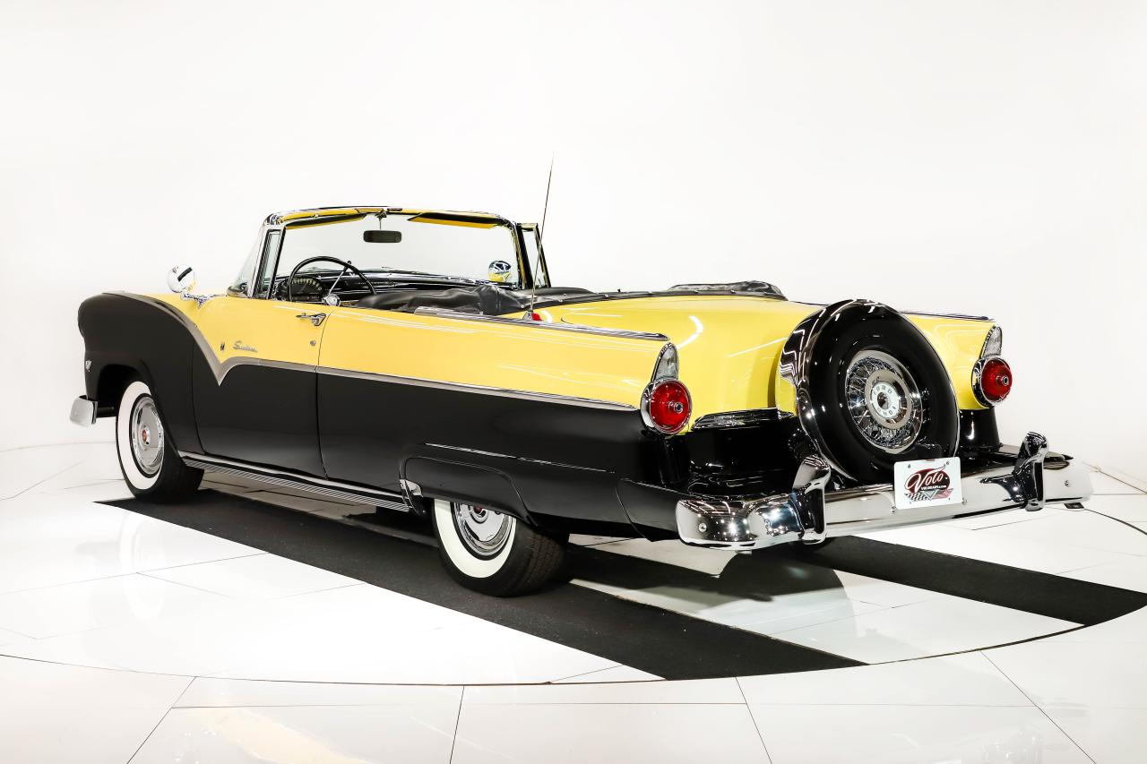 1955 Ford Fairlane Sunliner