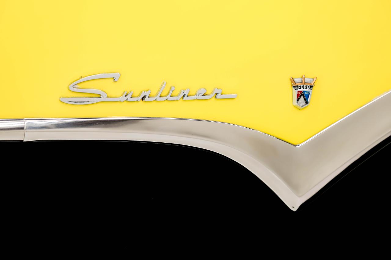 1955 Ford Fairlane Sunliner