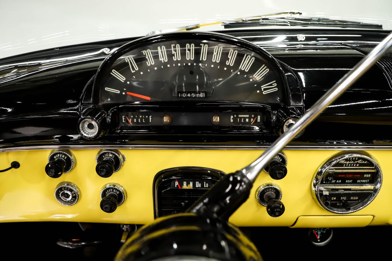 1955 Ford Fairlane Sunliner