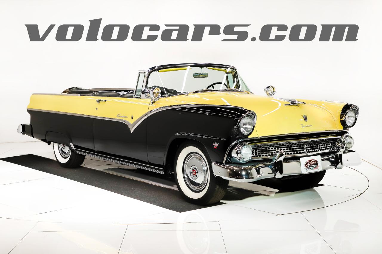 1955 Ford Fairlane Sunliner