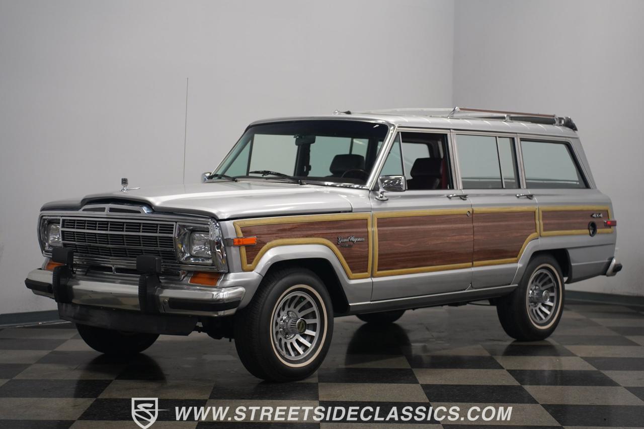 1991 Jeep Grand Wagoneer HEMI Restomod