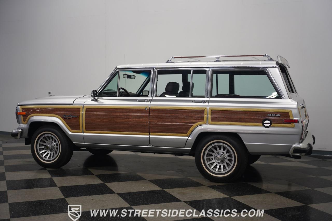 1991 Jeep Grand Wagoneer HEMI Restomod