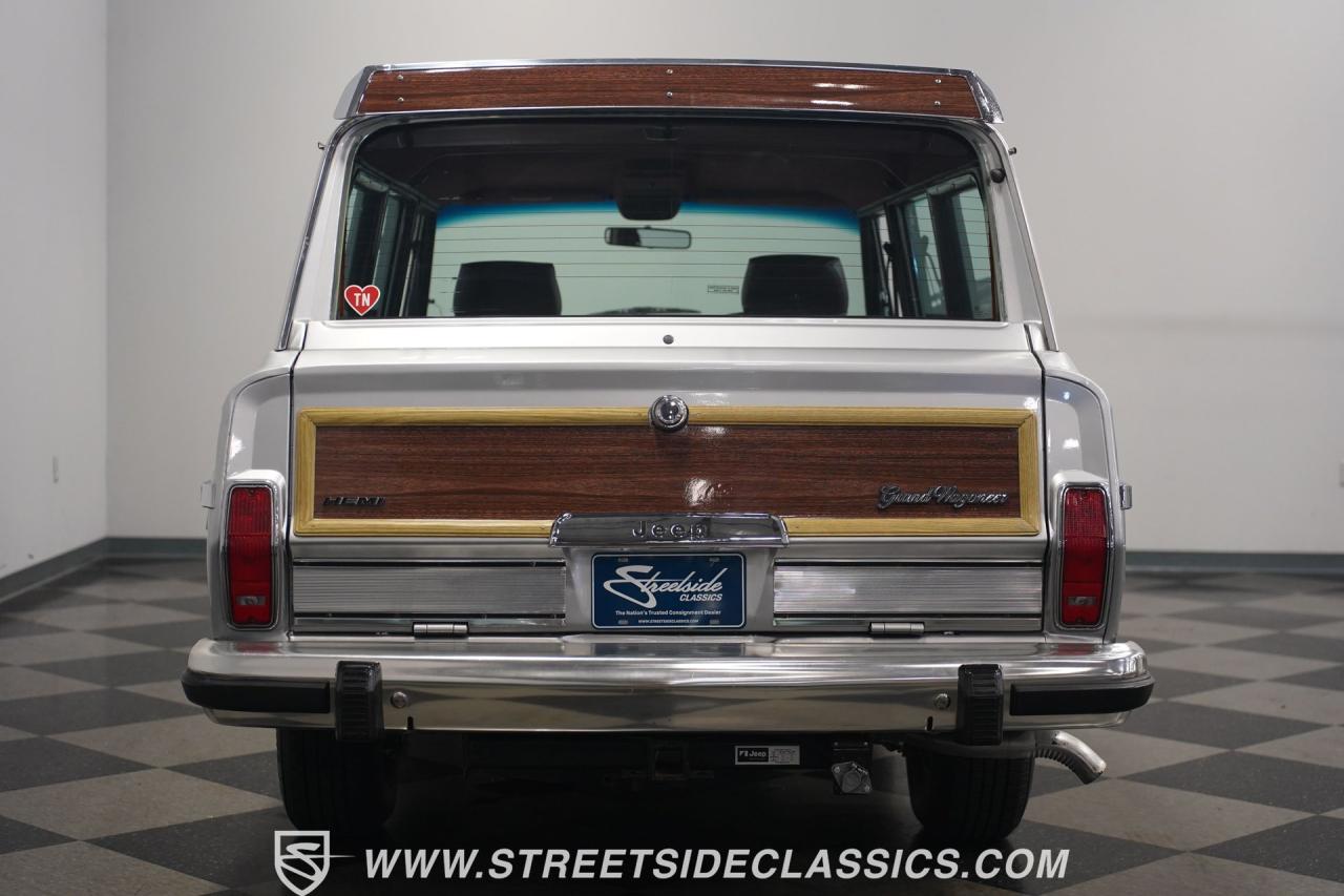 1991 Jeep Grand Wagoneer HEMI Restomod