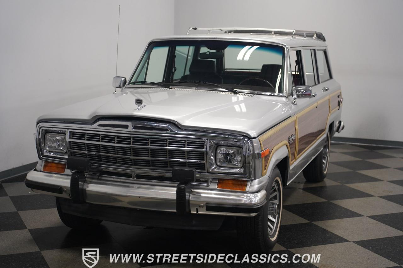 1991 Jeep Grand Wagoneer HEMI Restomod