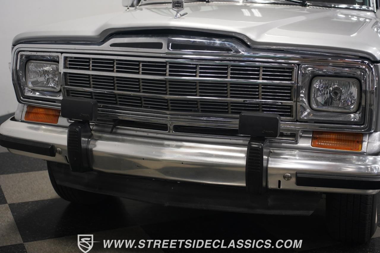 1991 Jeep Grand Wagoneer HEMI Restomod