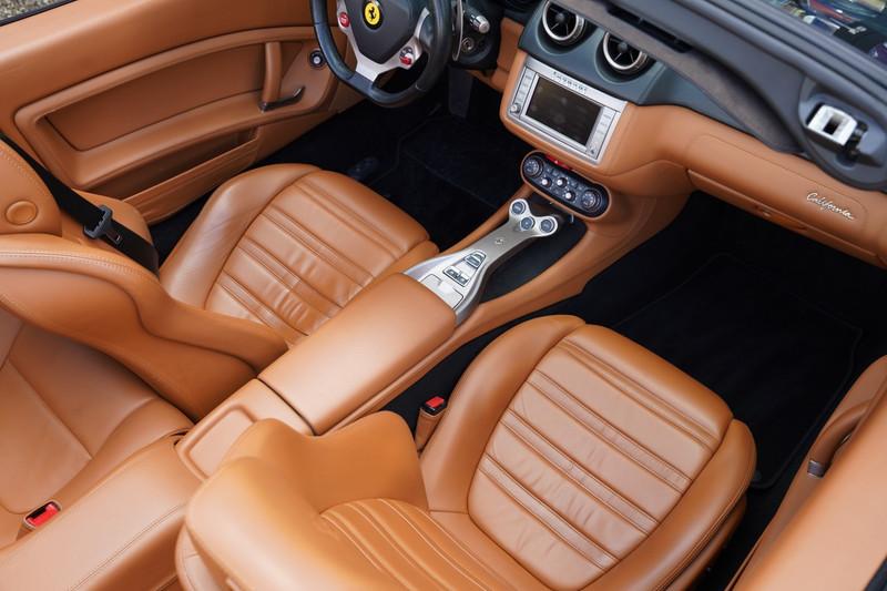 2010 Ferrari California 4.3