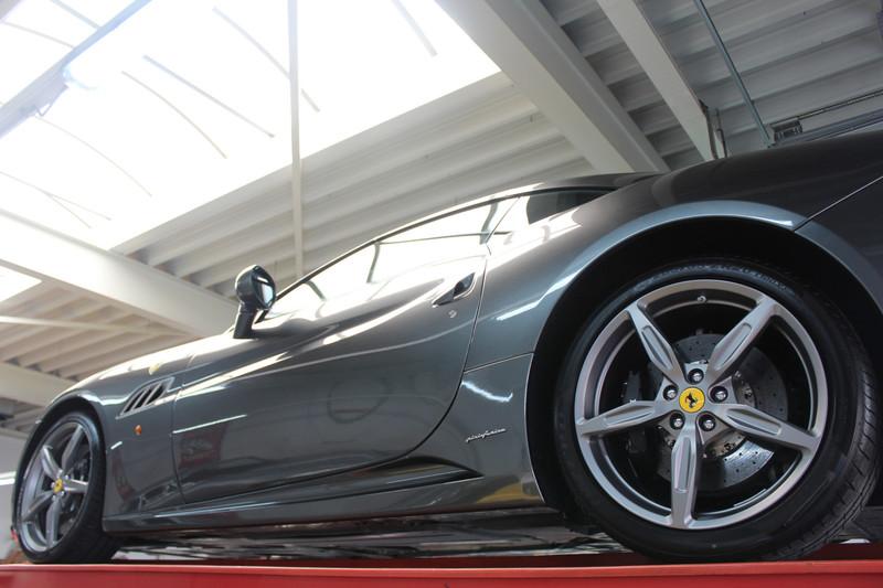 2010 Ferrari California 4.3