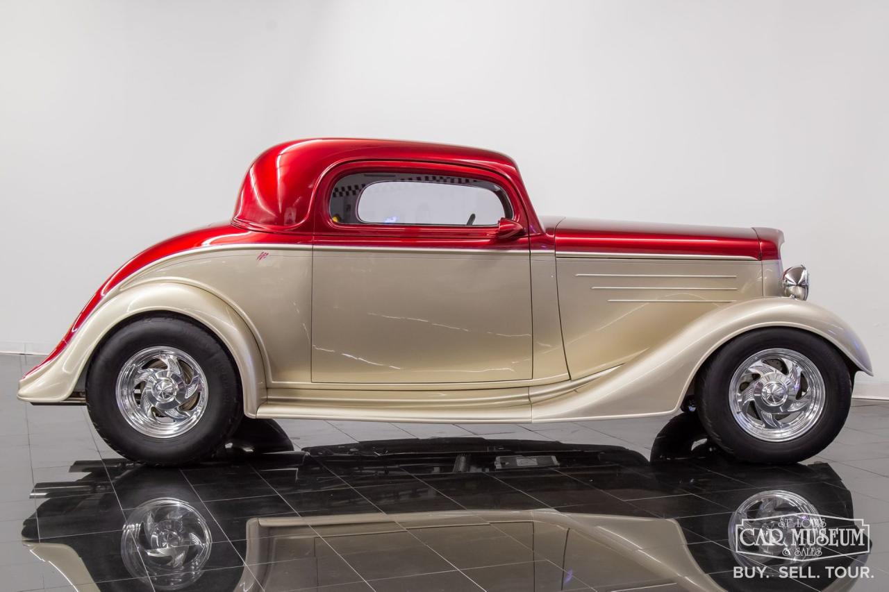 1934 Chevrolet 3-Window Street Rod