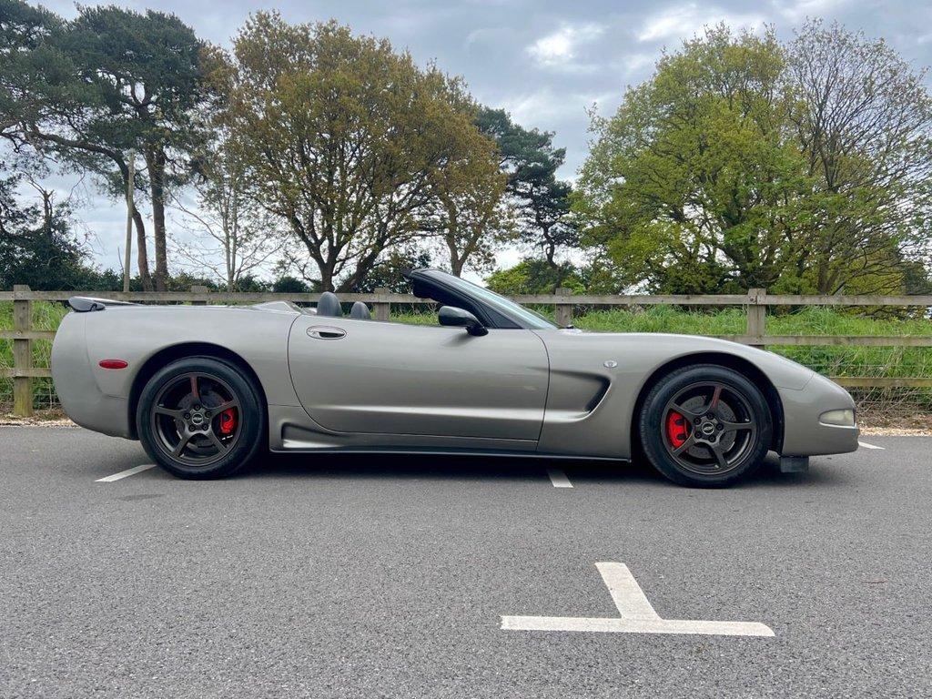 2000 Chevrolet 2000 T GMC CORVETTE C5