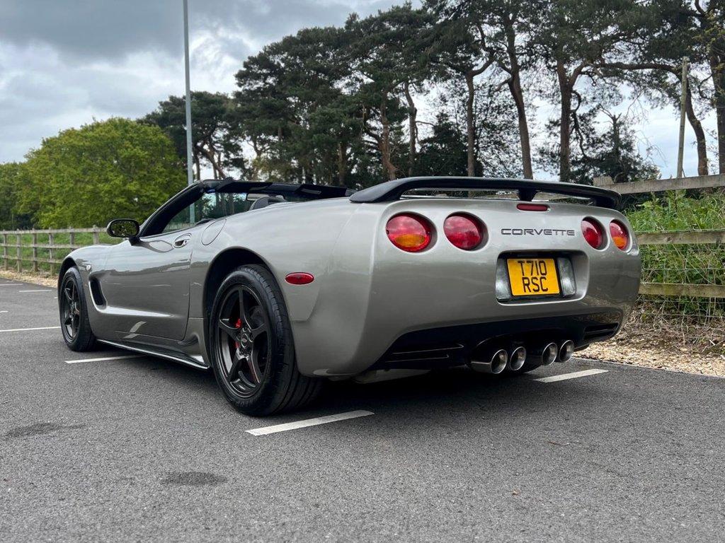 2000 Chevrolet 2000 T GMC CORVETTE C5