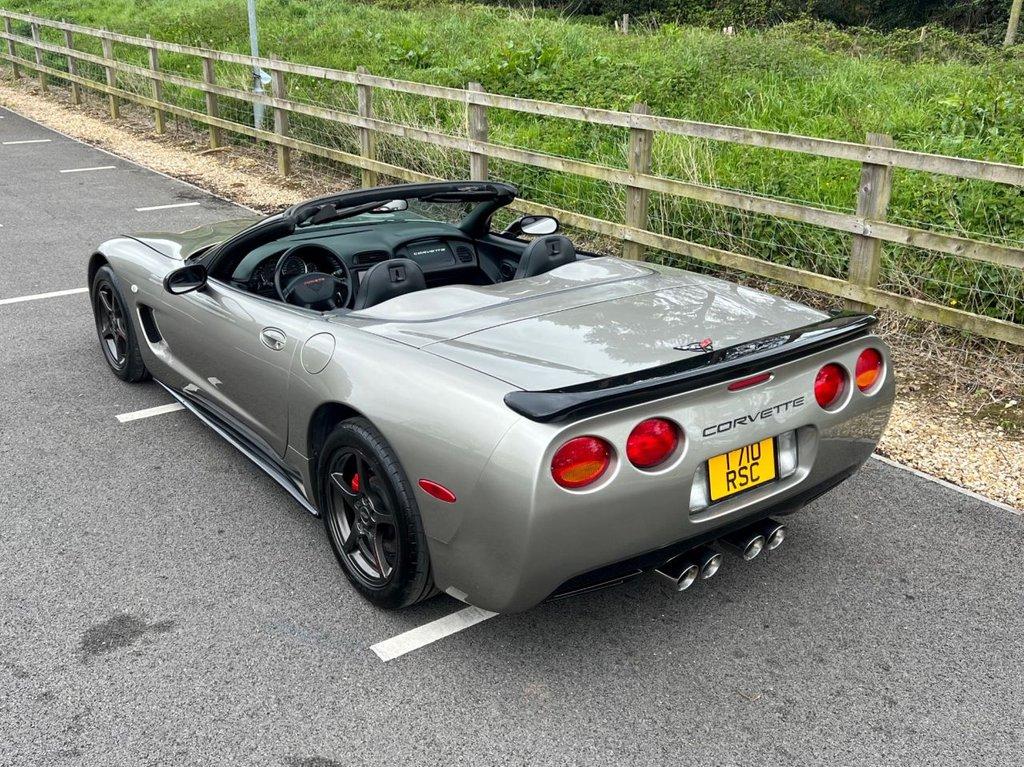 2000 Chevrolet 2000 T GMC CORVETTE C5