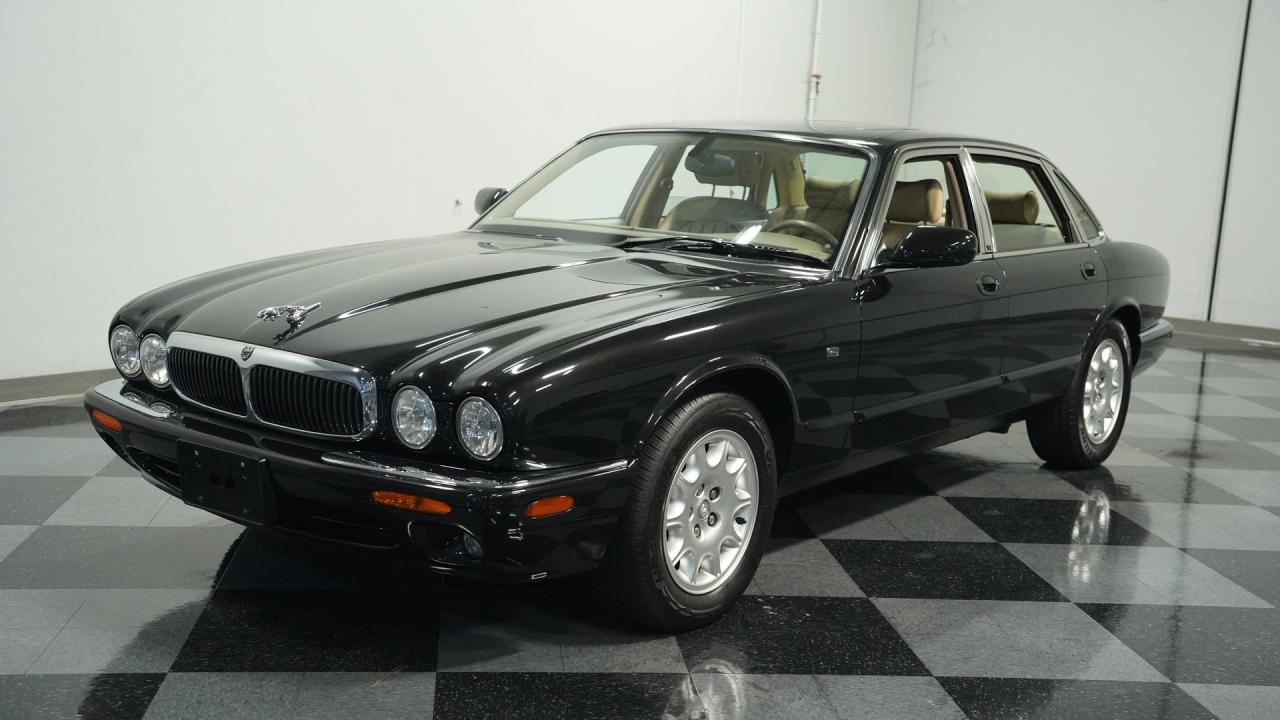 2001 Jaguar XJ8