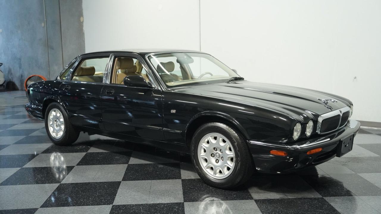 2001 Jaguar XJ8