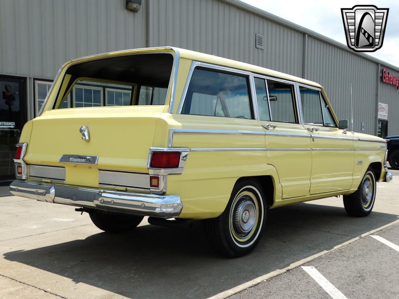 1973 Jeep Wagoneer