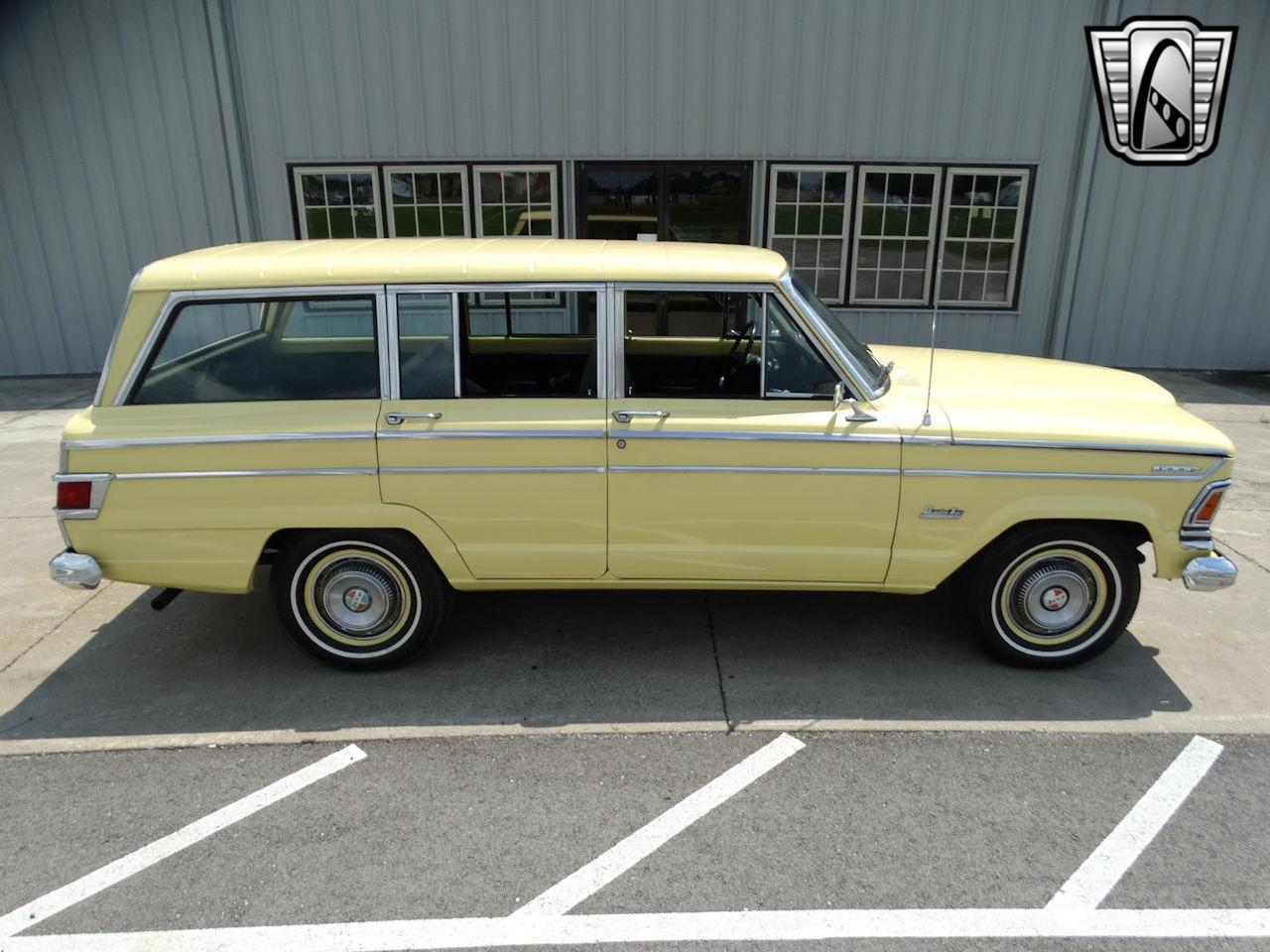 1973 Jeep Wagoneer