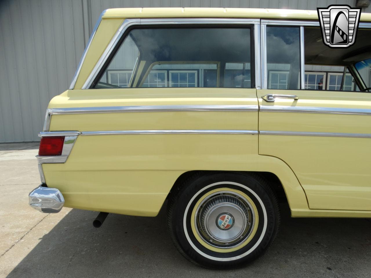 1973 Jeep Wagoneer