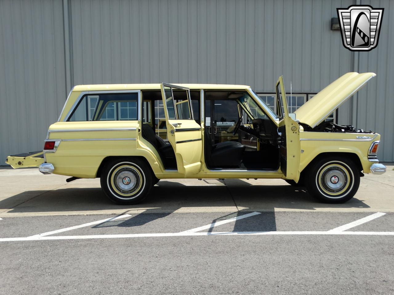 1973 Jeep Wagoneer