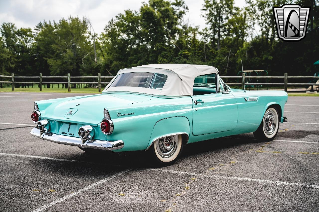 1955 Ford Thunderbird