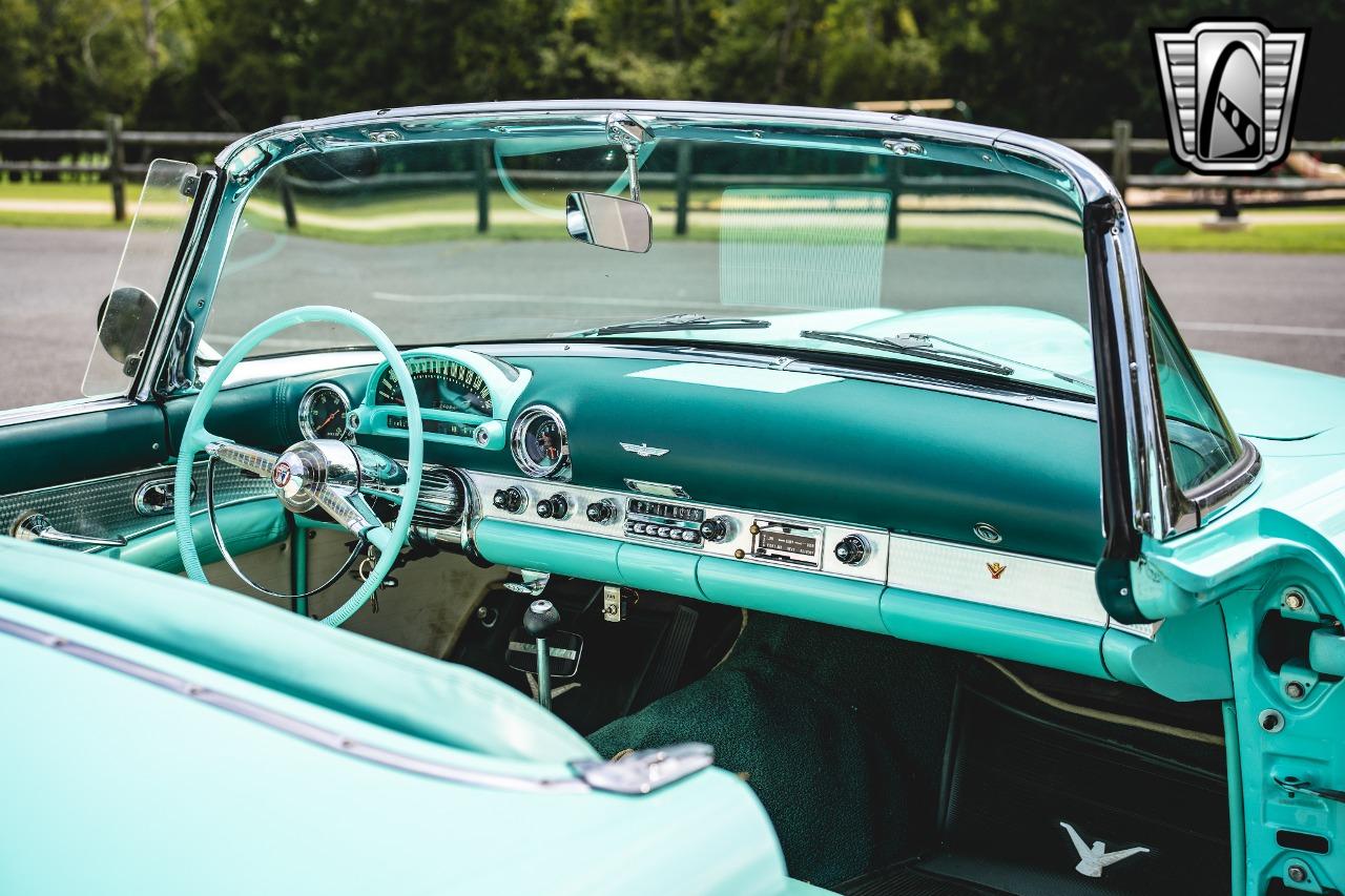 1955 Ford Thunderbird