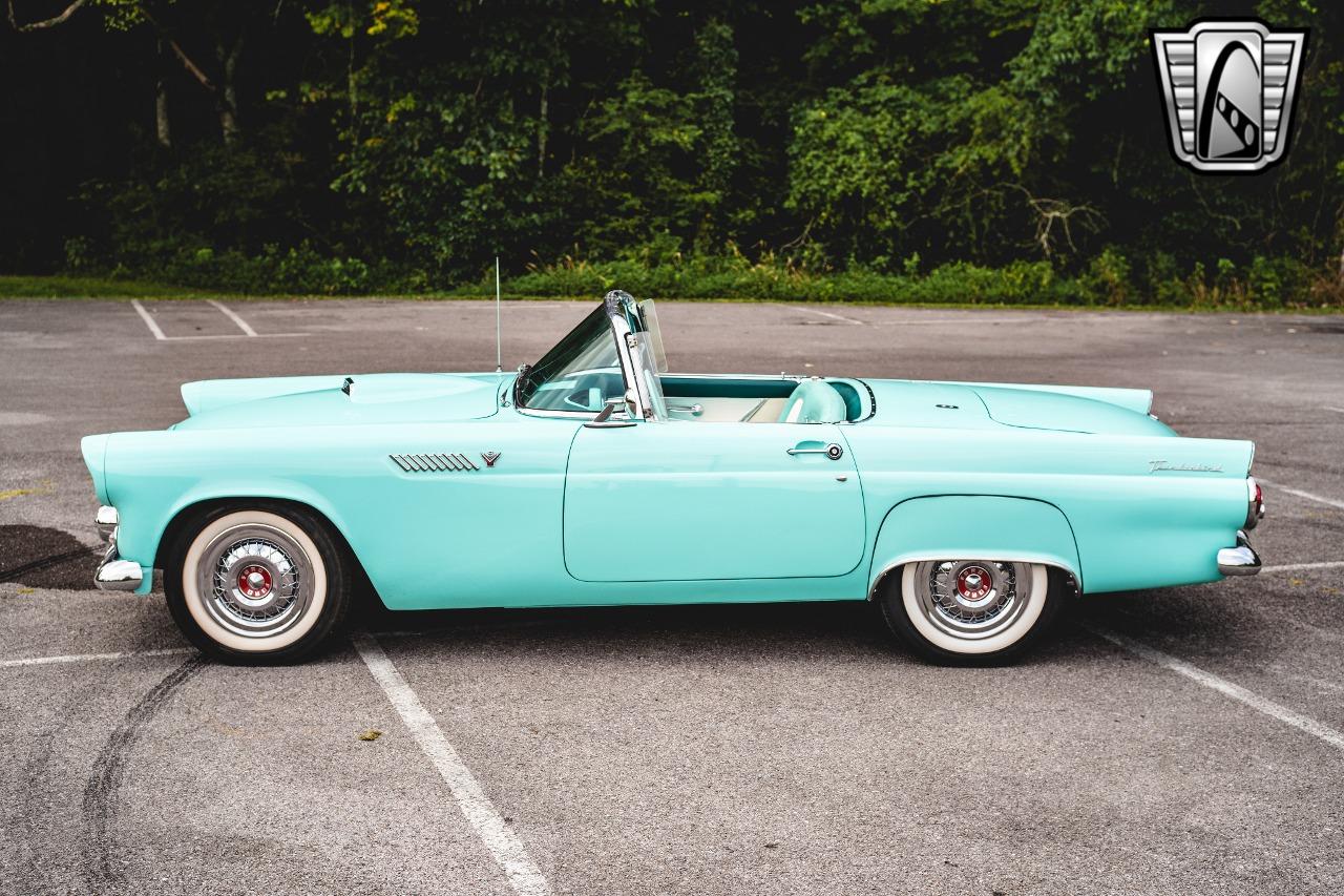 1955 Ford Thunderbird