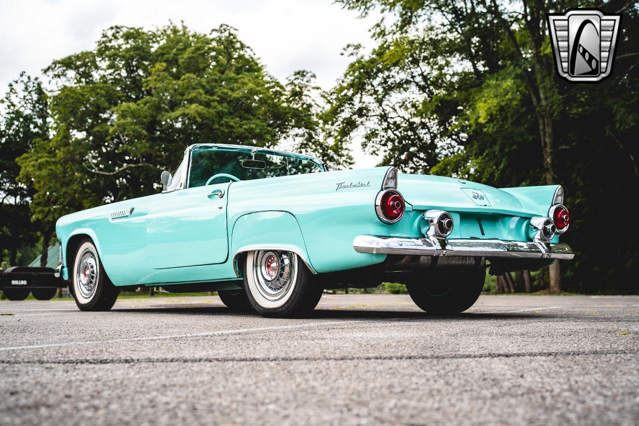 1955 Ford Thunderbird