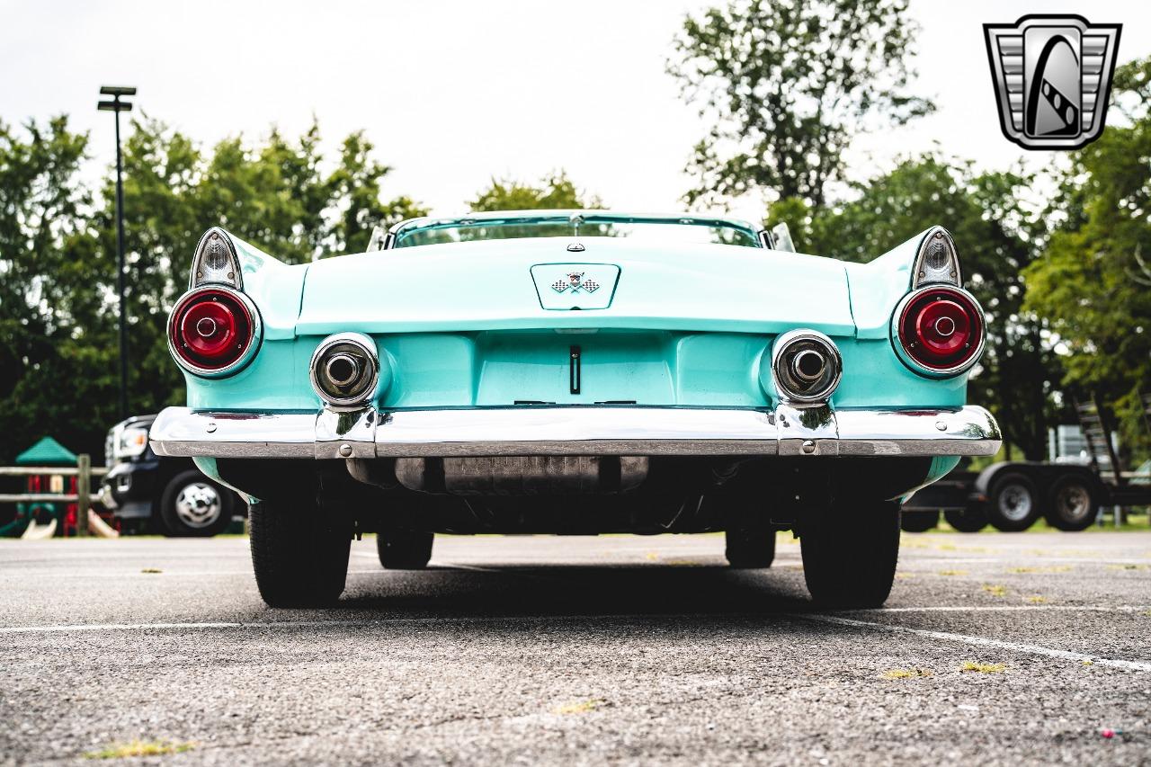 1955 Ford Thunderbird