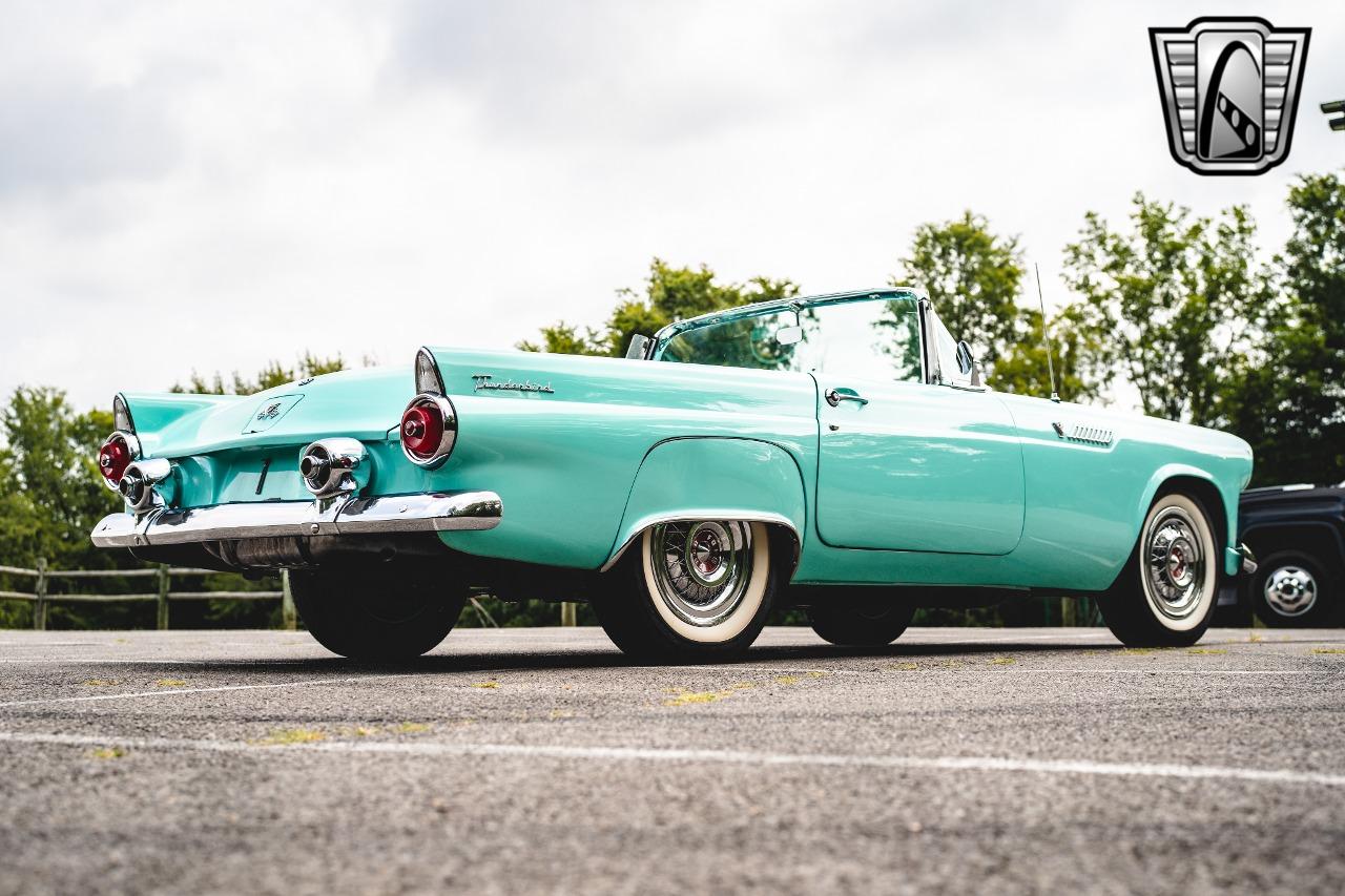 1955 Ford Thunderbird