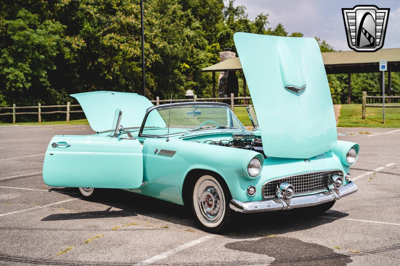 1955 Ford Thunderbird