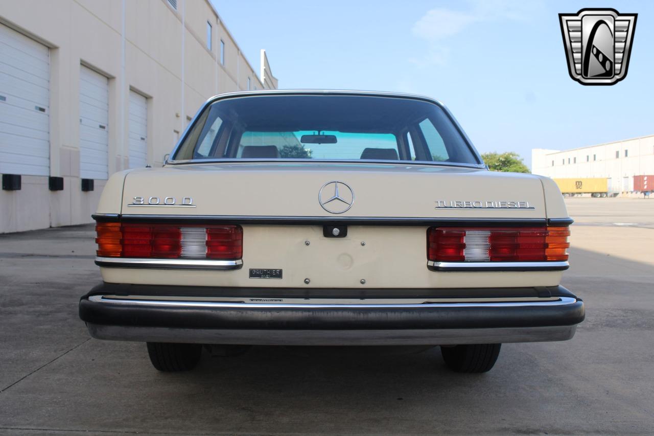 1985 Mercedes - Benz 300D