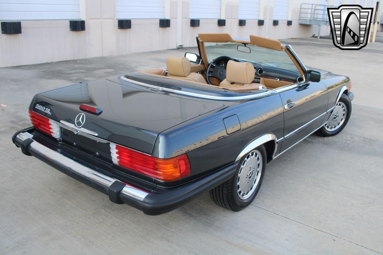 1988 Mercedes - Benz 560SL