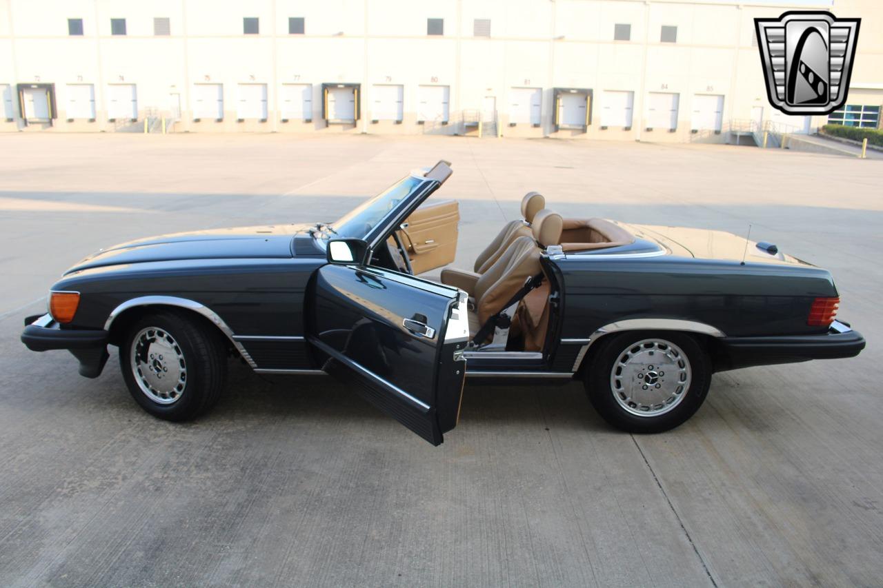 1988 Mercedes - Benz 560SL