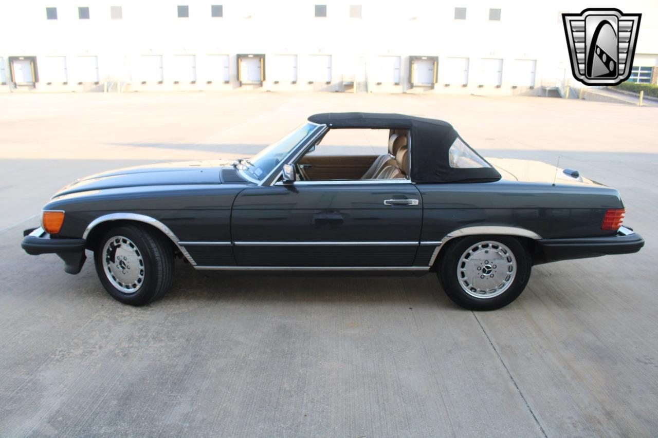 1988 Mercedes - Benz 560SL