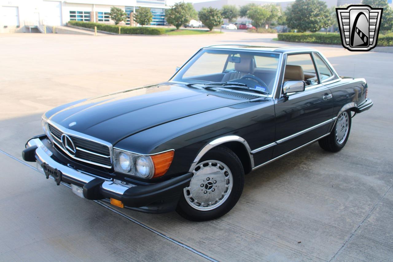 1988 Mercedes - Benz 560SL